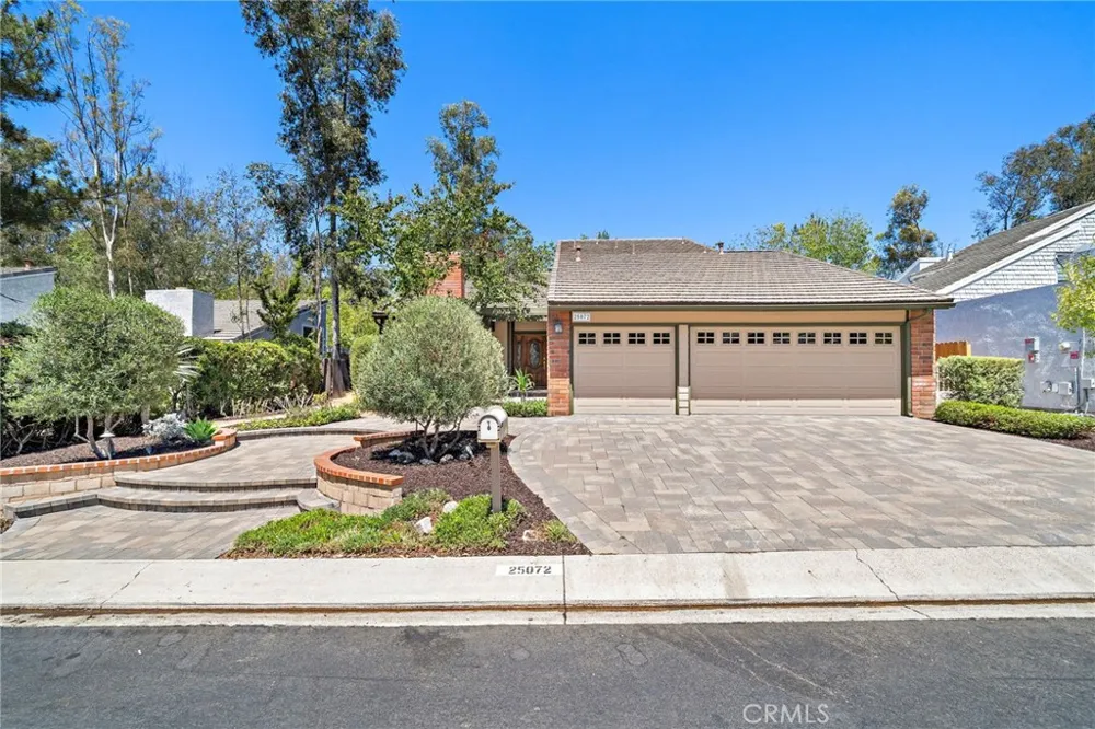 25072 Castlewood Lake Forest, CA 92630