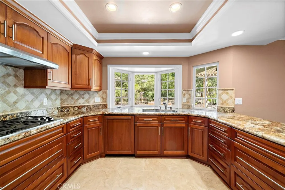 25072 Castlewood Lake Forest, CA 92630