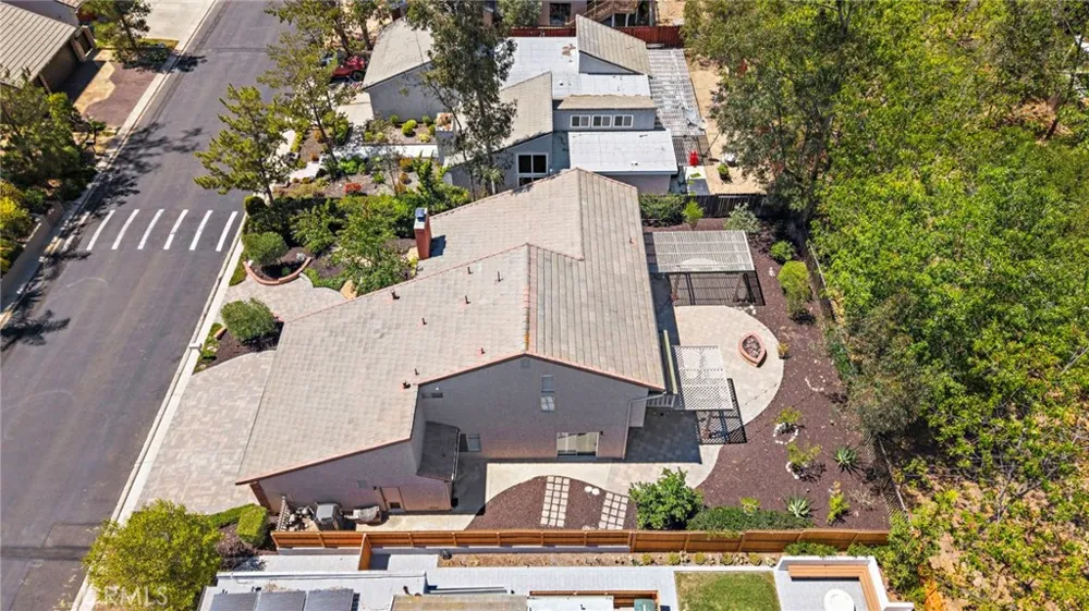 25072 Castlewood Lake Forest, CA 92630