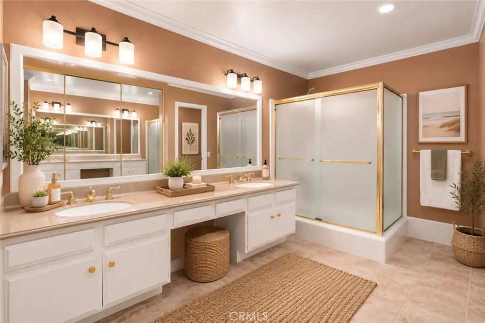 25072 Castlewood Lake Forest, CA 92630