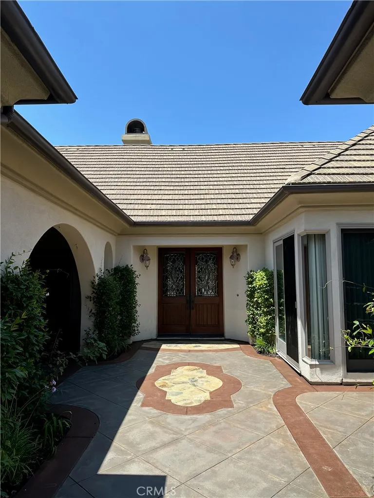 25351 MUSTANG DRIVE Laguna Hills, CA 92653