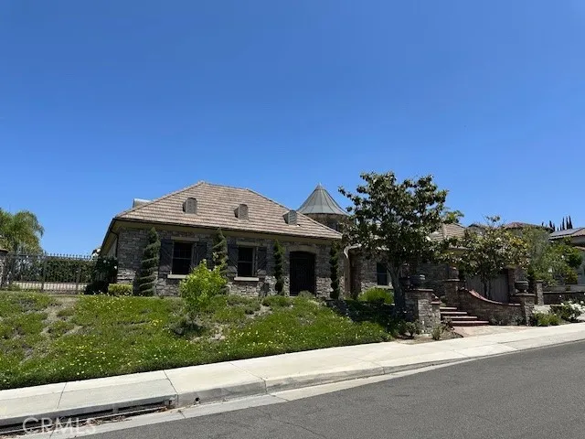 25351 MUSTANG DRIVE Laguna Hills, CA 92653