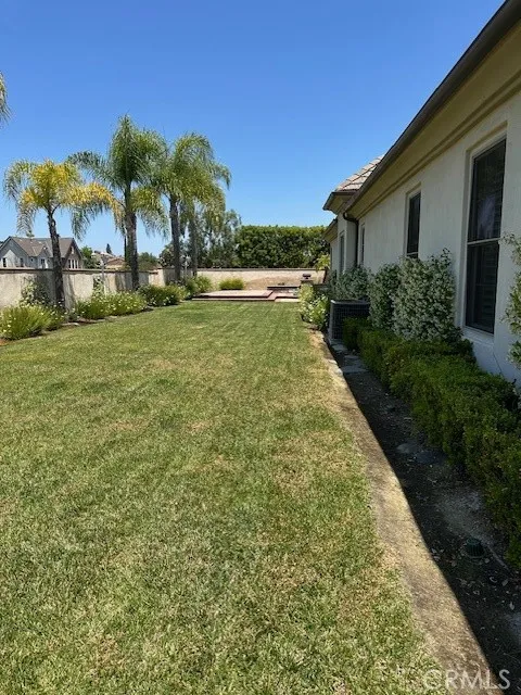 25351 MUSTANG DRIVE Laguna Hills, CA 92653