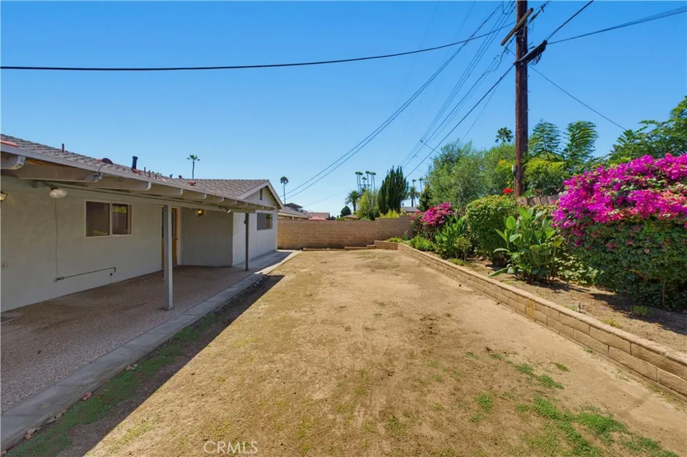 1215 E Mardell Orange, CA 92866