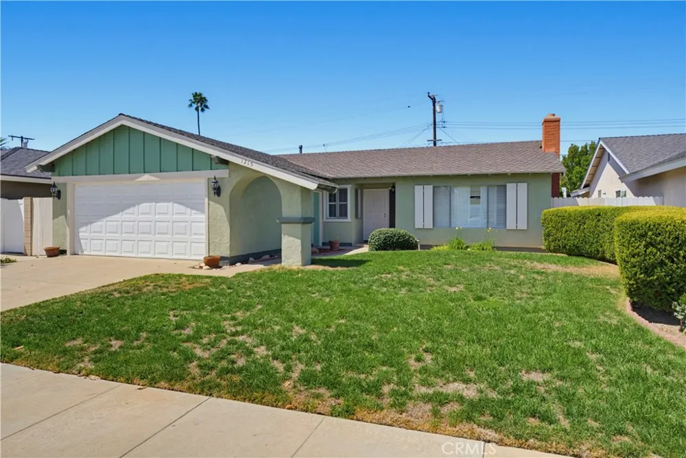 1215 E Mardell Orange, CA 92866