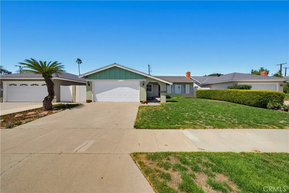 1215 E Mardell Orange, CA 92866