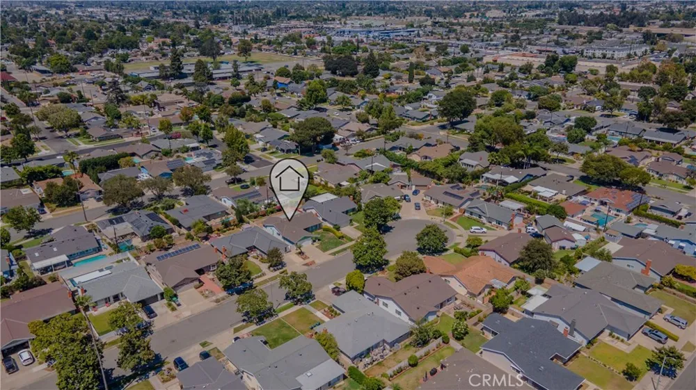 1215 E Mardell Orange, CA 92866