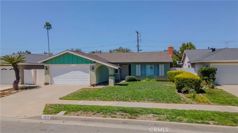 1215 E Mardell Orange, CA 92866