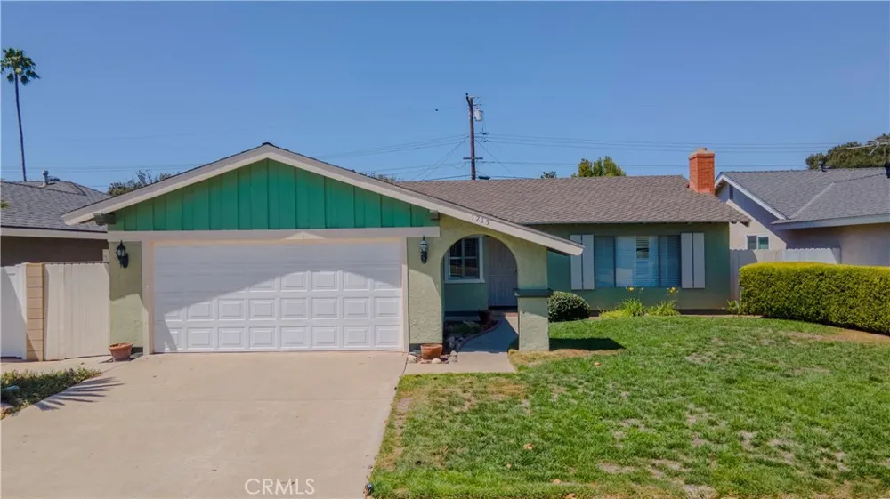 1215 E Mardell Orange, CA 92866