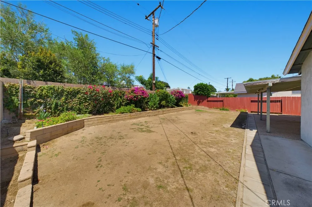 1215 E Mardell Orange, CA 92866