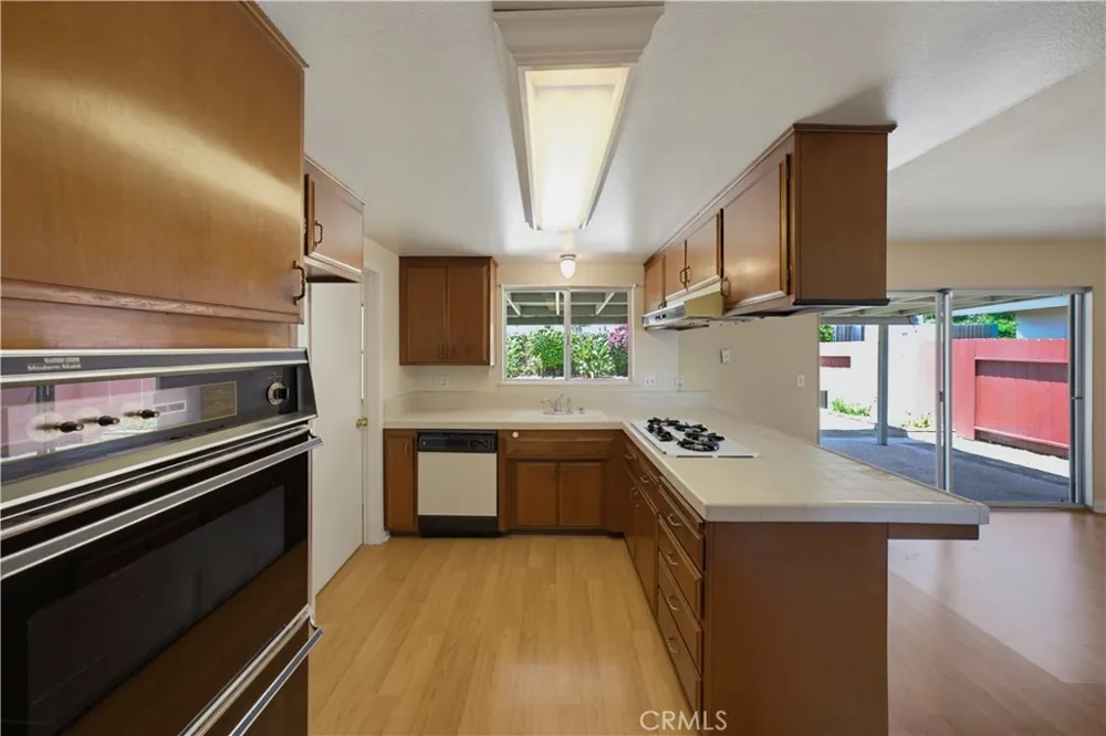 1215 E Mardell Orange, CA 92866