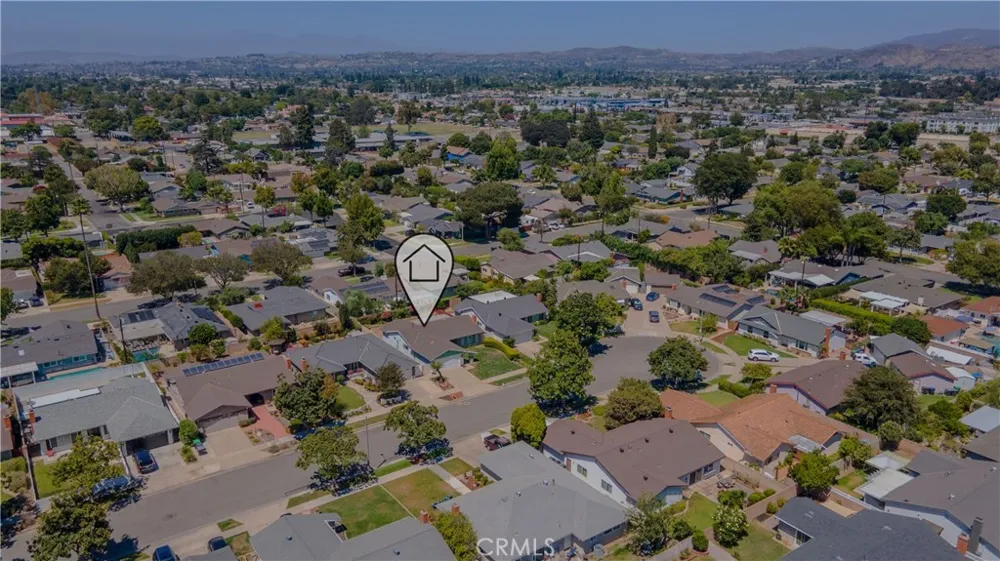 1215 E Mardell Orange, CA 92866
