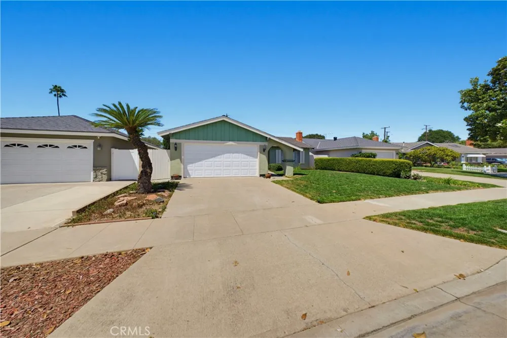 1215 E Mardell Orange, CA 92866