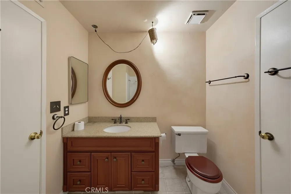 1215 E Mardell Orange, CA 92866