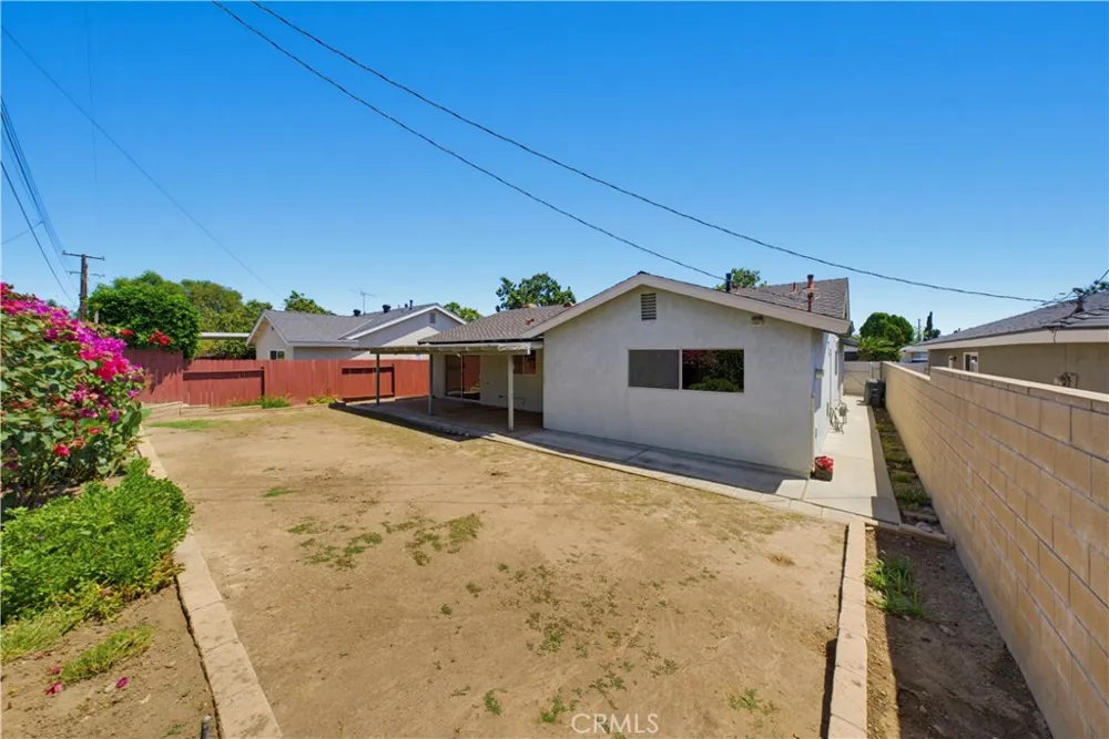 1215 E Mardell Orange, CA 92866
