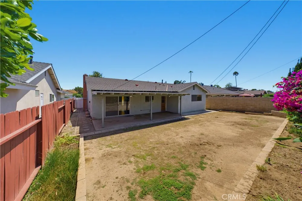 1215 E Mardell Orange, CA 92866