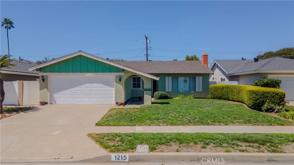 1215 E Mardell Orange, CA 92866