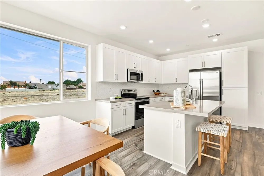 3306 South Ruby Paseo Ontario, CA 91761
