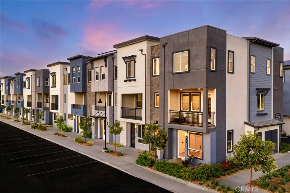 819 Adeline St Covina, CA 91722