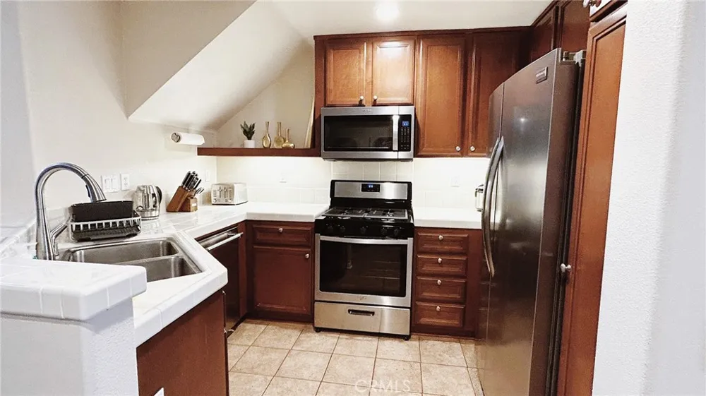 88 Dovetail Irvine, CA 92603