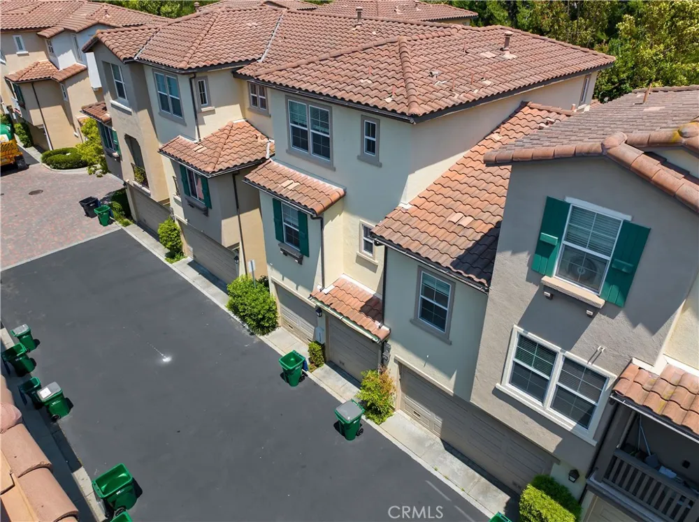 88 Dovetail Irvine, CA 92603