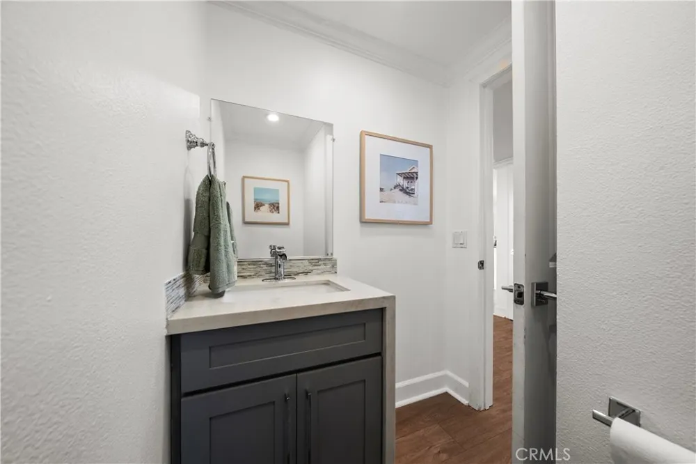 368 Genoa Costa Mesa, CA 92627