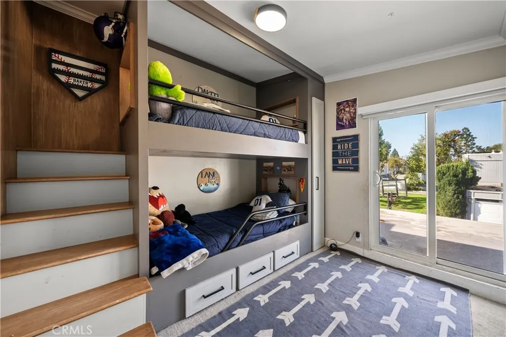 368 Genoa Costa Mesa, CA 92627