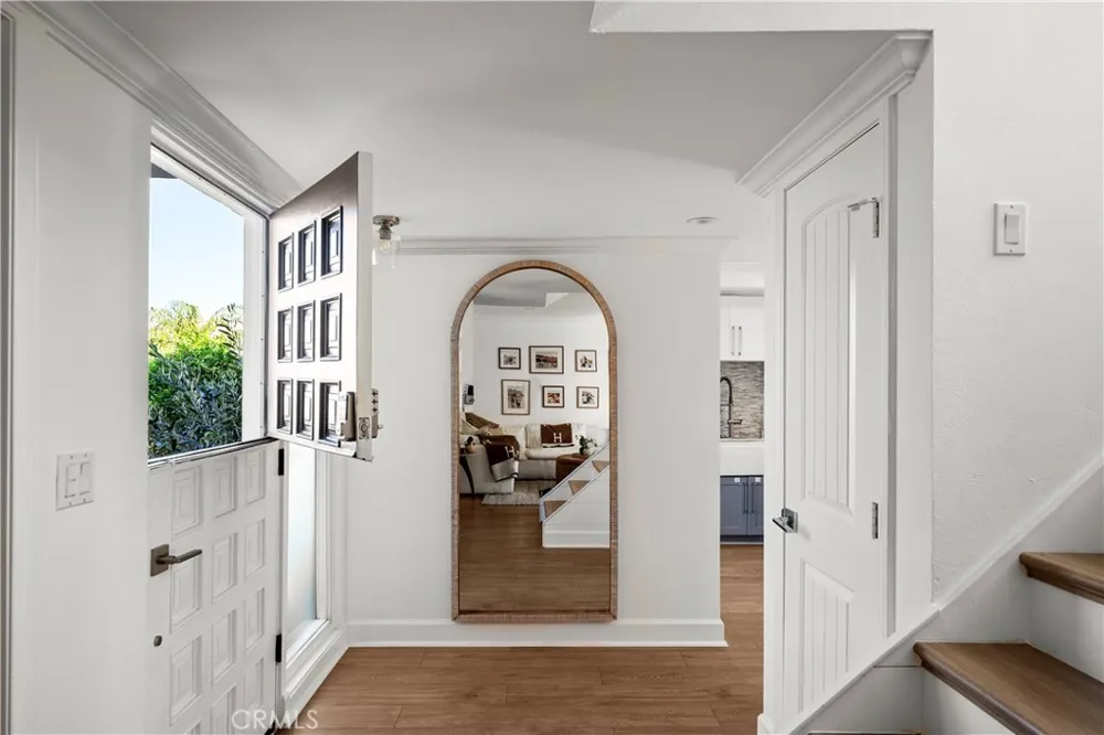 368 Genoa Costa Mesa, CA 92627