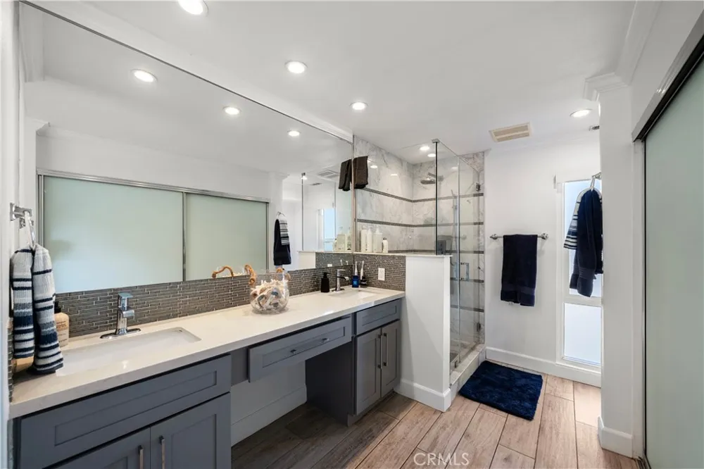 368 Genoa Costa Mesa, CA 92627