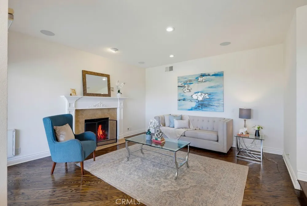 25981 Anacapa Laguna Hills, CA 92653