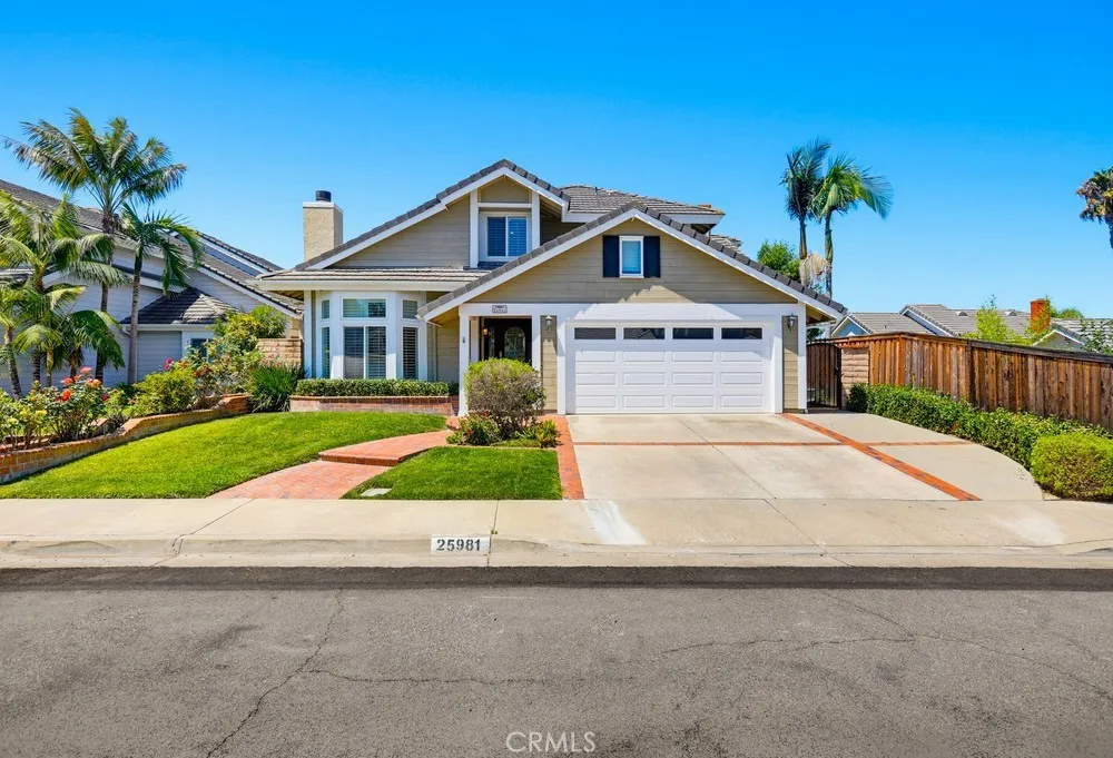 25981 Anacapa Laguna Hills, CA 92653