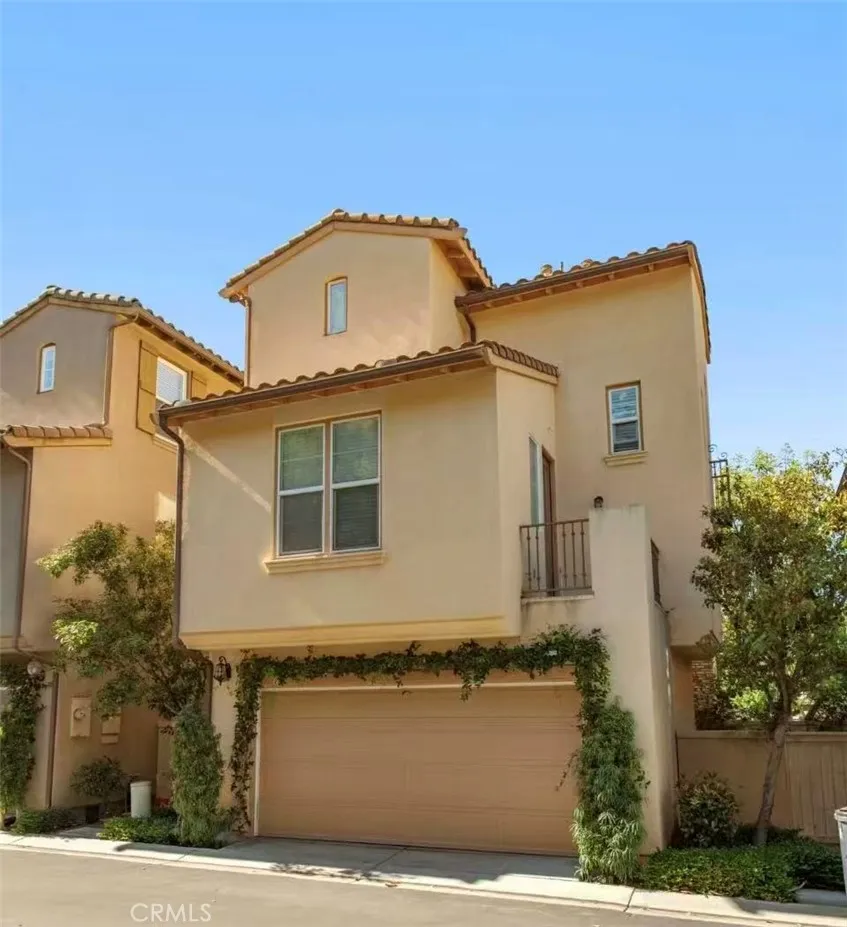 12 Tall Oak Irvine, CA 92603