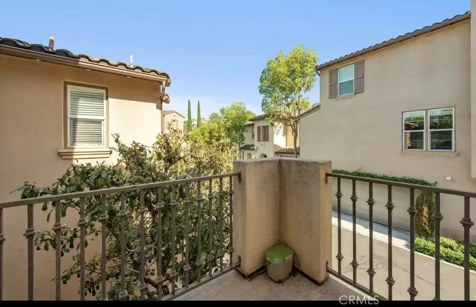 12 Tall Oak Irvine, CA 92603