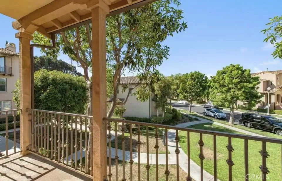 12 Tall Oak Irvine, CA 92603