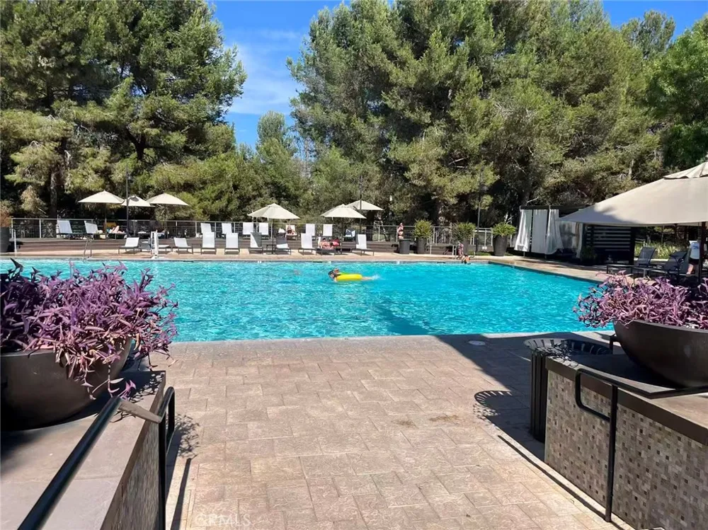 12 Tall Oak Irvine, CA 92603