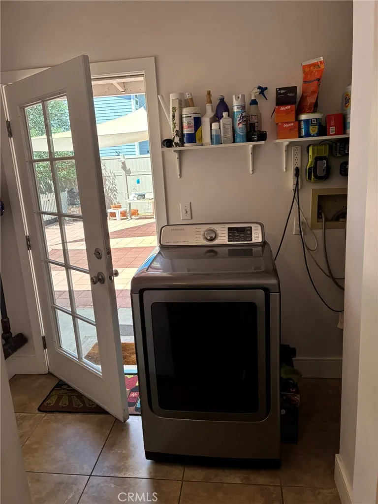 4711 Aqueduct Encino, CA 91436