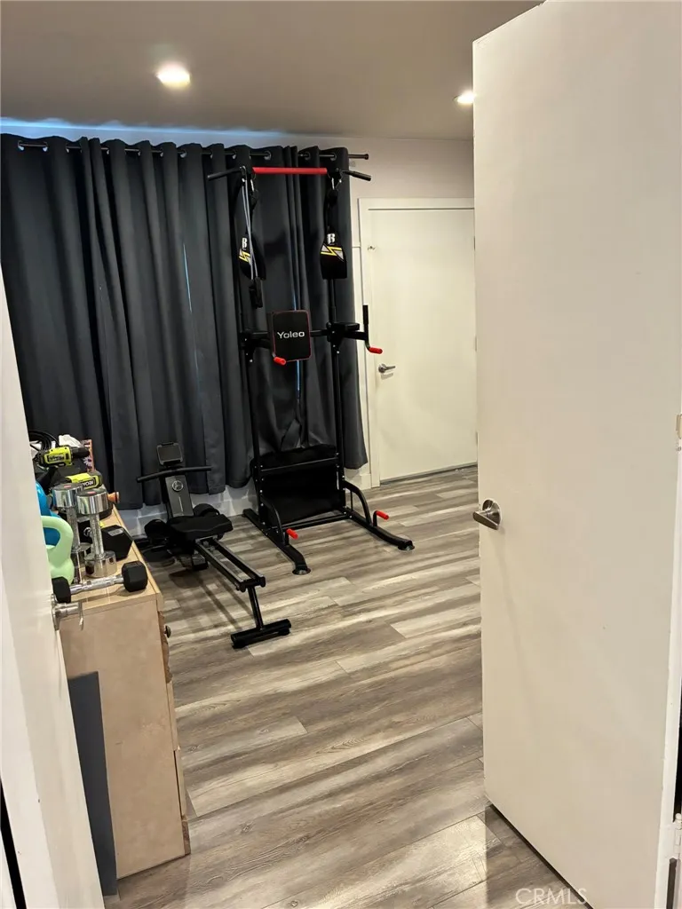 4711 Aqueduct Encino, CA 91436