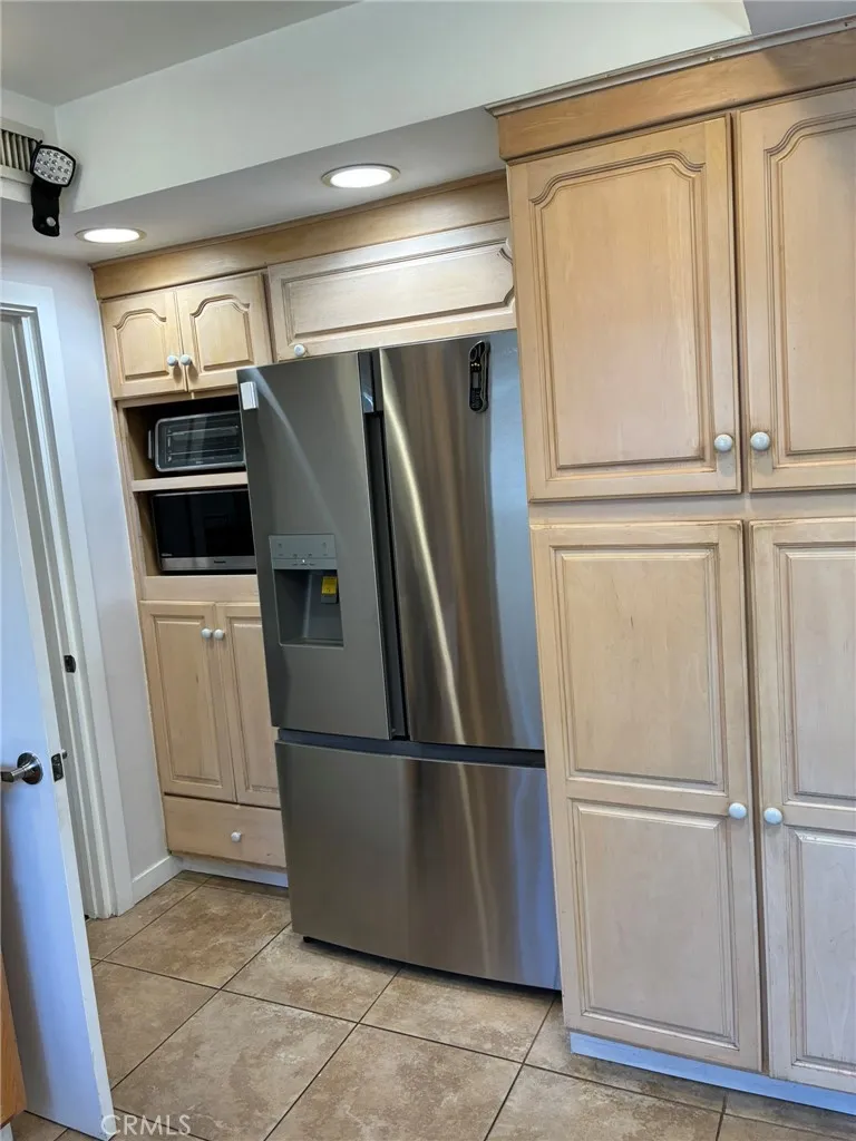4711 Aqueduct Encino, CA 91436