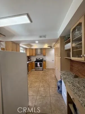 4711 Aqueduct Encino, CA 91436