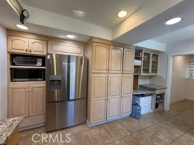 4711 Aqueduct Encino, CA 91436