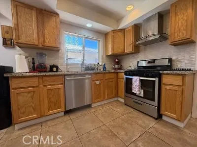 4711 Aqueduct Encino, CA 91436