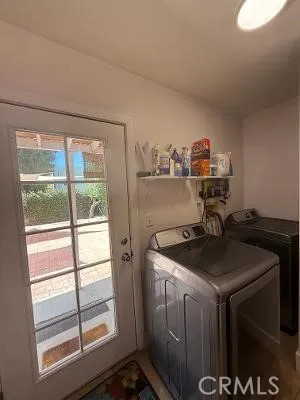 4711 Aqueduct Encino, CA 91436