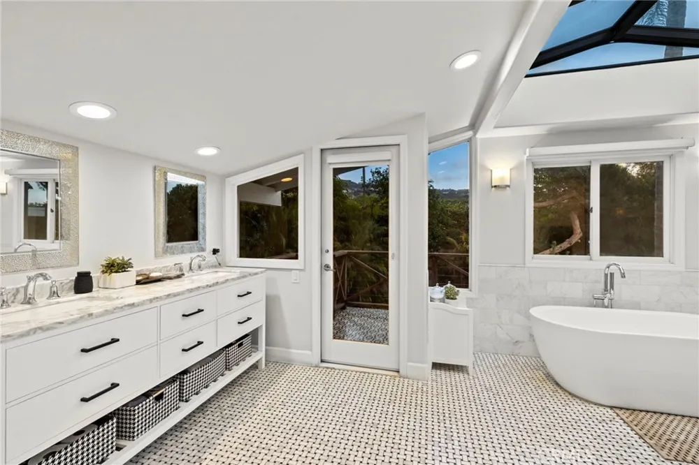 210 Monarch Bay Dana Point, CA 92629