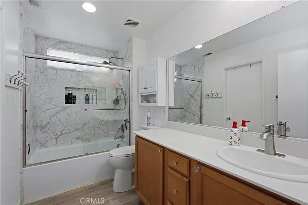 690 Julian San Jacinto, CA 92582