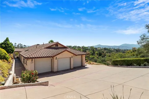 228 Vista Grande