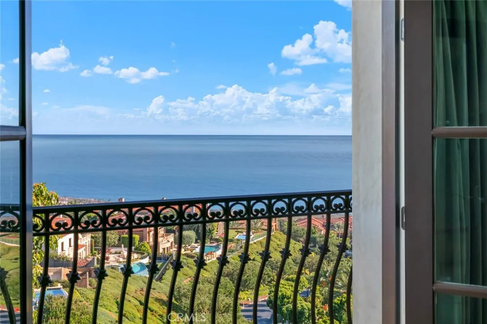 18 Sail Vista Newport Coast, CA 92657