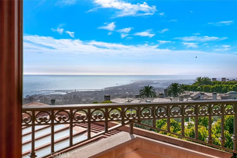 18 Sail Vista Newport Coast, CA 92657