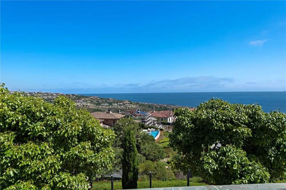 18 Sail Vista Newport Coast, CA 92657