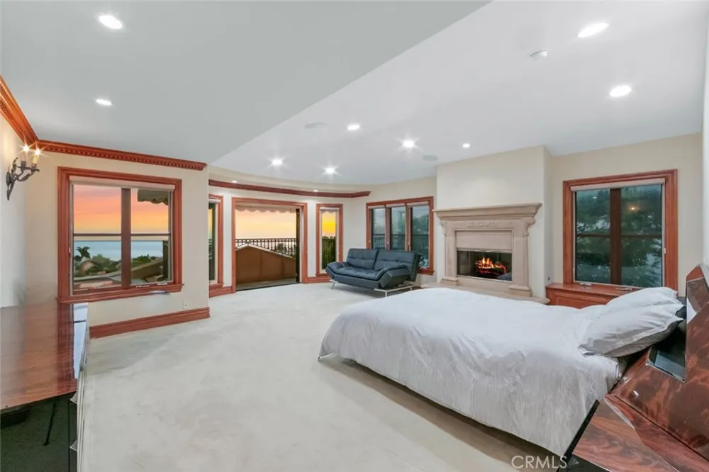18 Sail Vista Newport Coast, CA 92657
