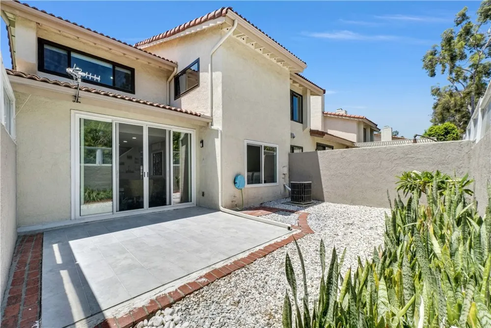 1000 Whitewater Fullerton, CA 92833